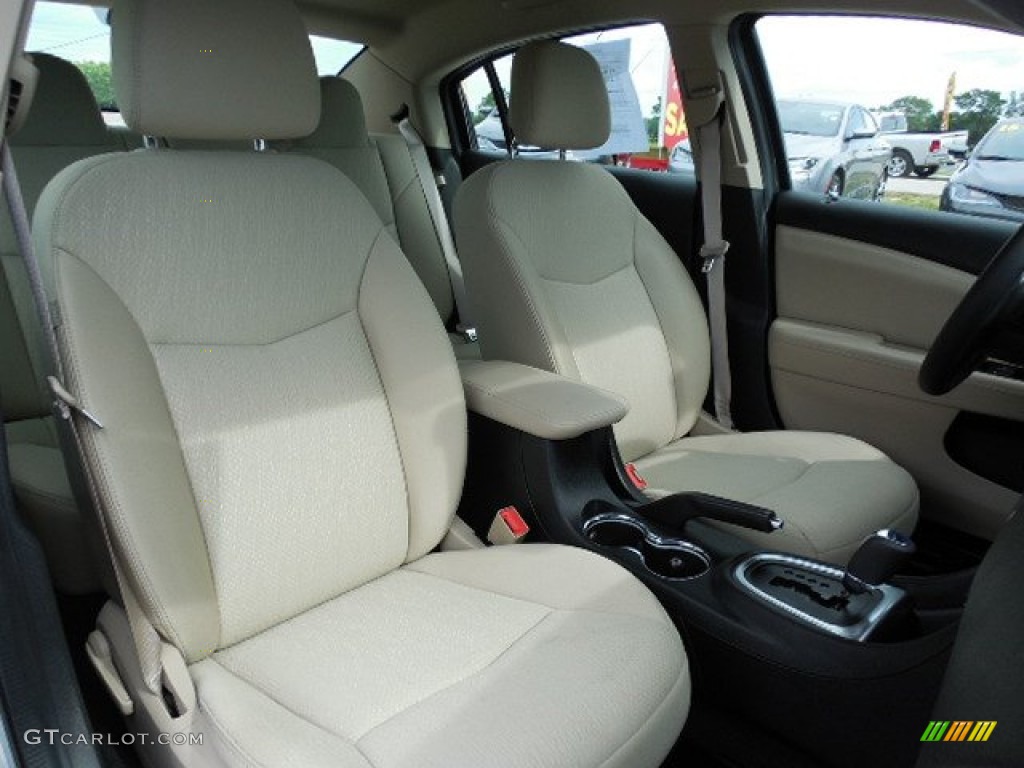 2012 200 Touring Sedan - Tungsten Metallic / Black/Light Frost photo #12