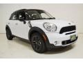 Light White - Cooper S Countryman Photo No. 2