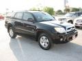 Black - 4Runner SR5 Photo No. 2