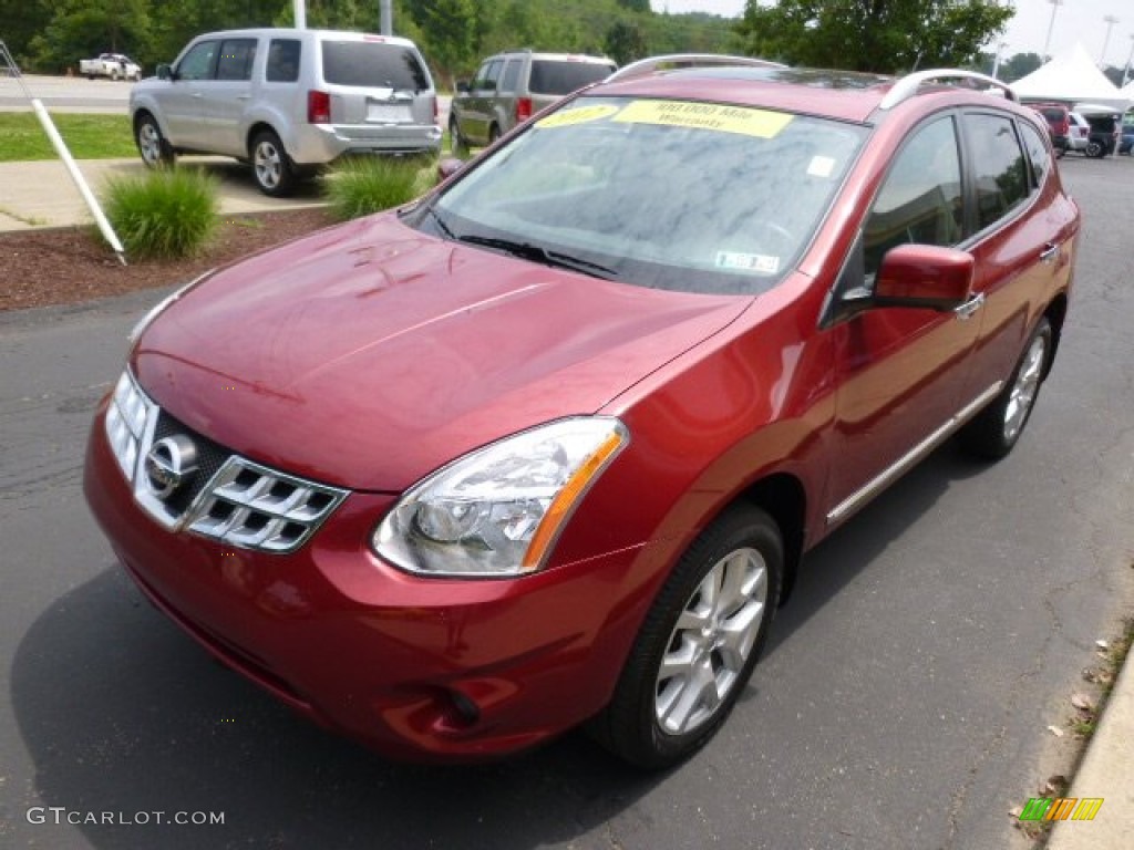 2012 Rogue S AWD - Cayenne Red / Black photo #4