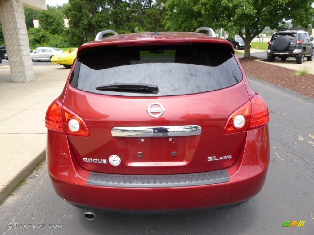 2012 Rogue S AWD - Cayenne Red / Black photo #7