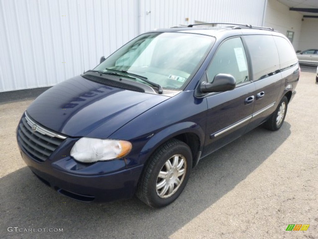 2006 Town & Country Touring - Midnight Blue Pearl / Medium Slate Gray photo #2