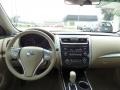Pearl White - Altima 2.5 S Photo No. 15