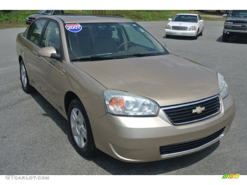 Sandstone Metallic Chevrolet Malibu