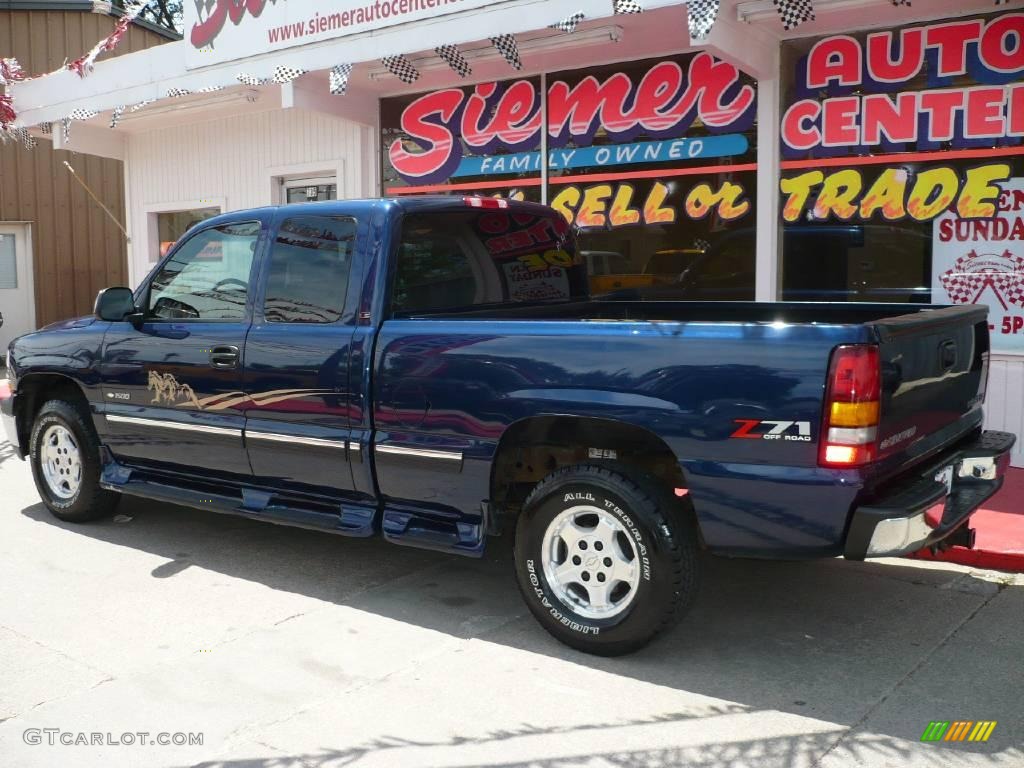 2001 Silverado 1500 LS Extended Cab 4x4 - Indigo Blue Metallic / Graphite photo #10