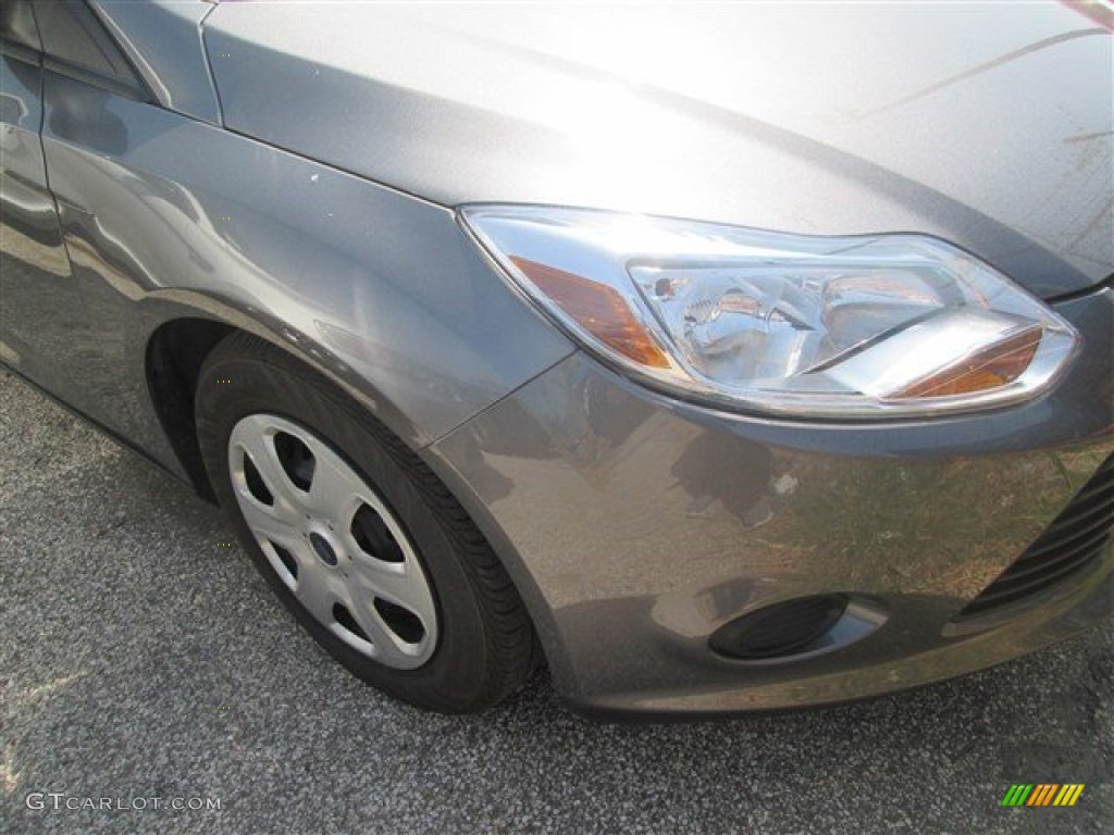 2014 Focus S Sedan - Sterling Gray / Charcoal Black photo #14