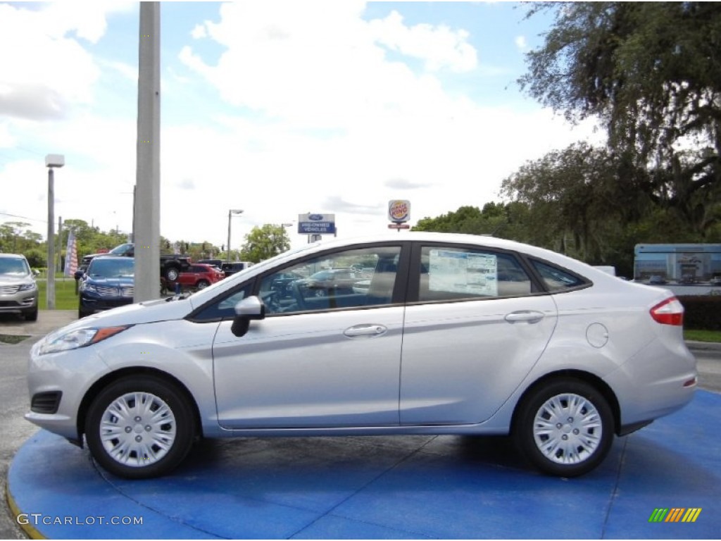 2015 Fiesta S Sedan - Ingot Silver Metallic / Charcoal Black photo #2