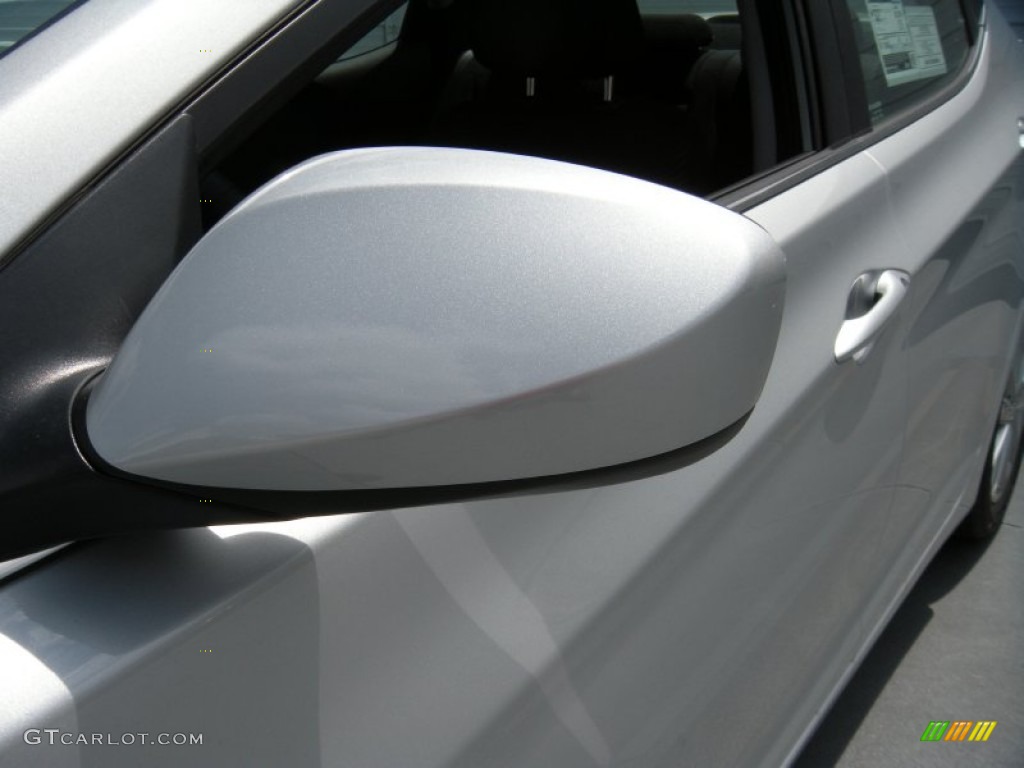 2015 Elantra SE Sedan - Shimmering Air Silver / Black photo #12