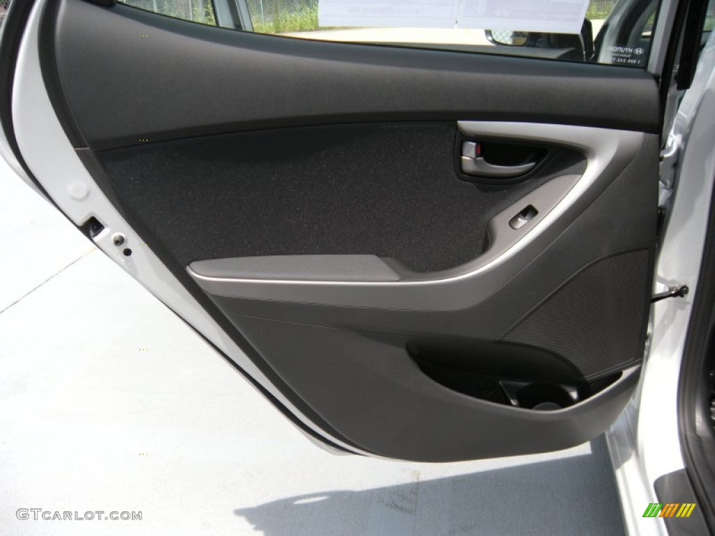 2015 Elantra SE Sedan - Shimmering Air Silver / Black photo #18