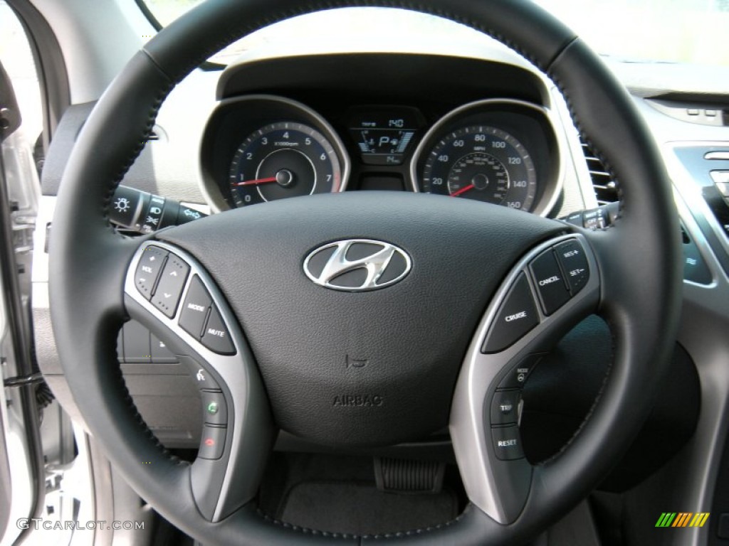 2015 Elantra SE Sedan - Shimmering Air Silver / Black photo #30