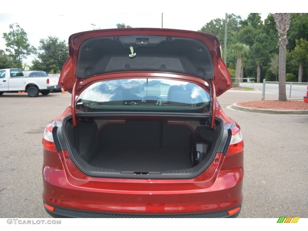 2014 Focus Titanium Sedan - Ruby Red / Charcoal Black photo #21