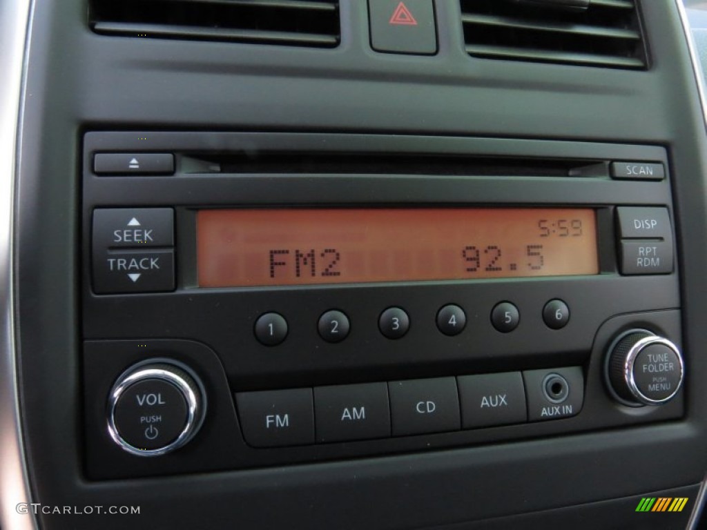 2015 Nissan Versa Note S Plus Audio System Photos