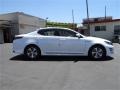 Snow White Pearl - Optima Hybrid LX Photo No. 2
