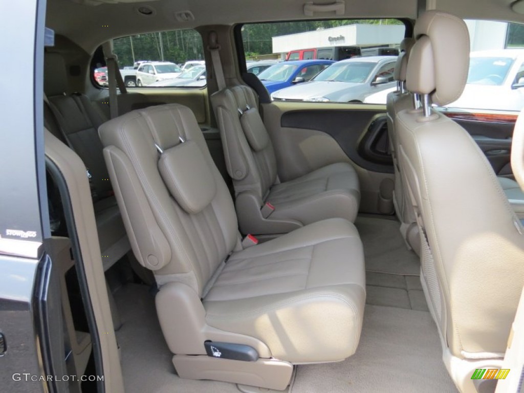 2014 Chrysler Town & Country Touring Rear Seat Photos