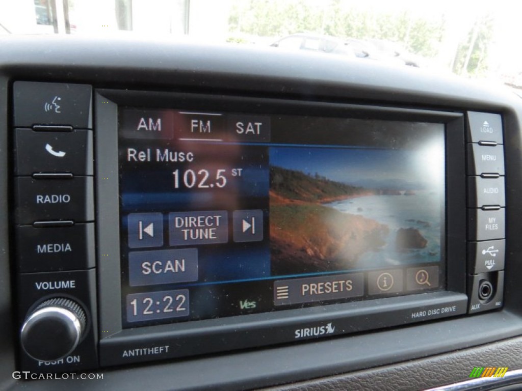 2014 Chrysler Town & Country Touring Controls Photo #96083988