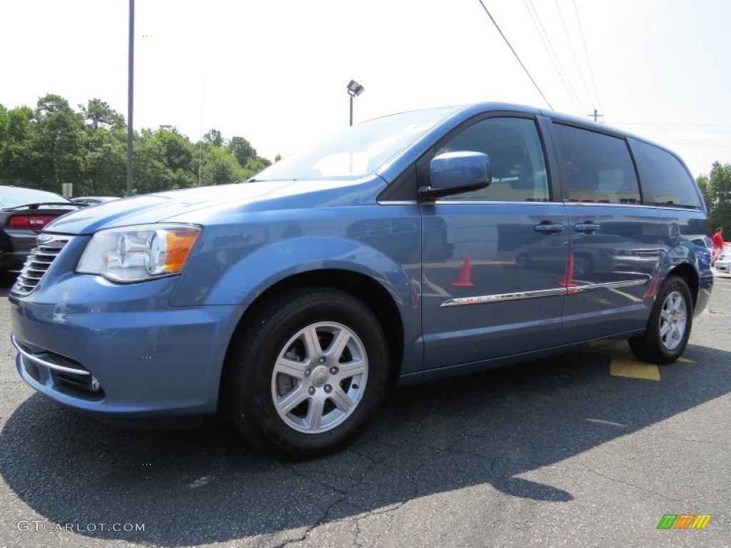 2012 Town & Country Touring - Sapphire Crystal Metallic / Black/Light Graystone photo #3