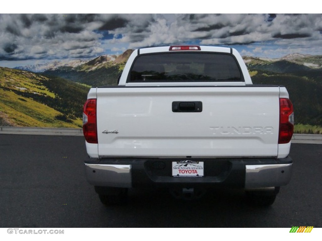 2014 Tundra Limited Crewmax 4x4 - Super White / Sand Beige photo #4