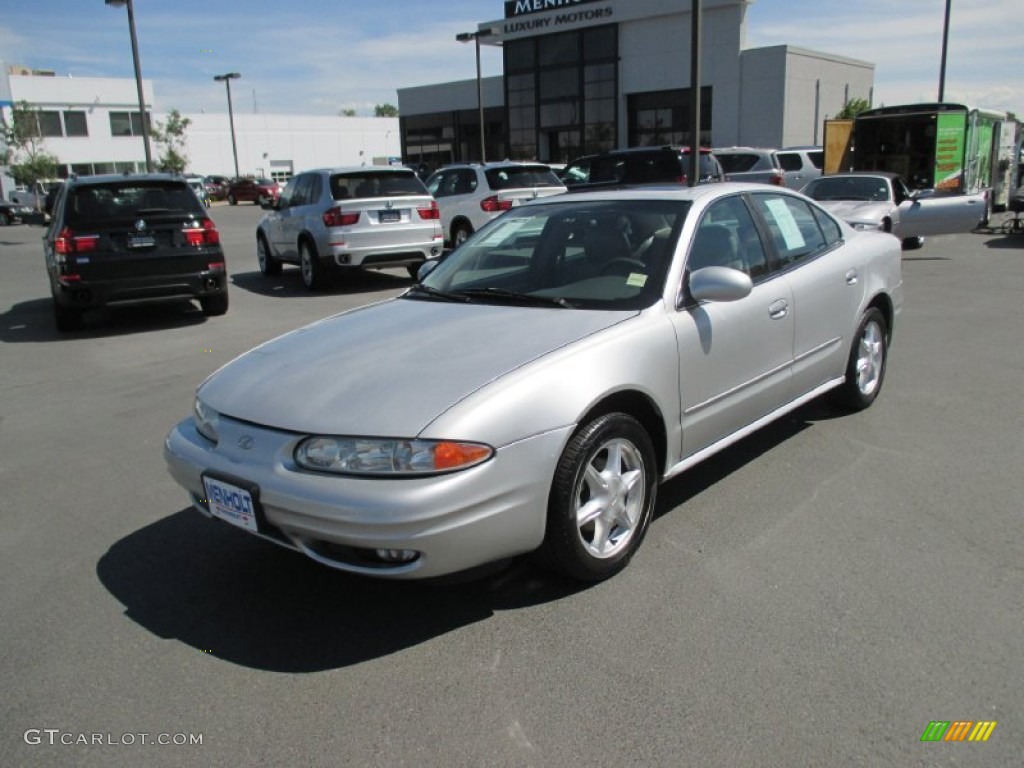 2001 Alero GL Sedan - Sterling Metallic / Pewter photo #2