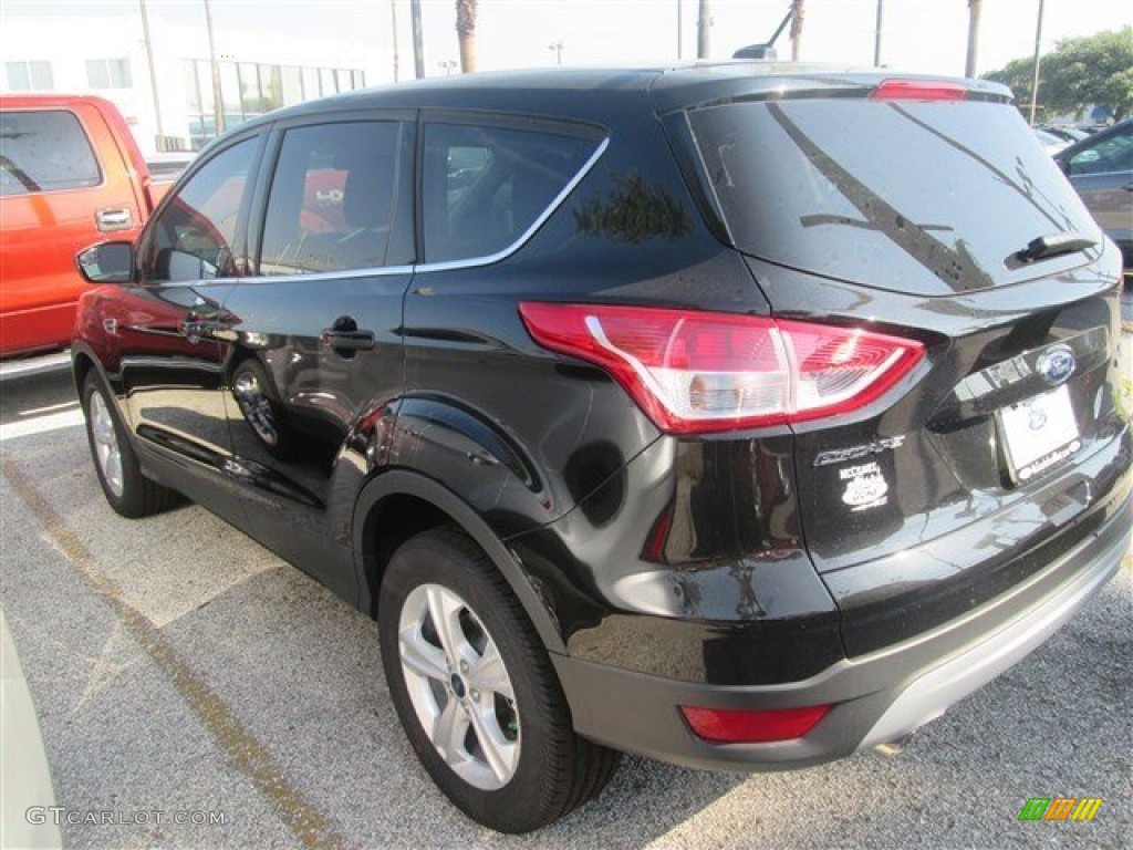 2014 Escape SE 1.6L EcoBoost - Tuxedo Black / Charcoal Black photo #2