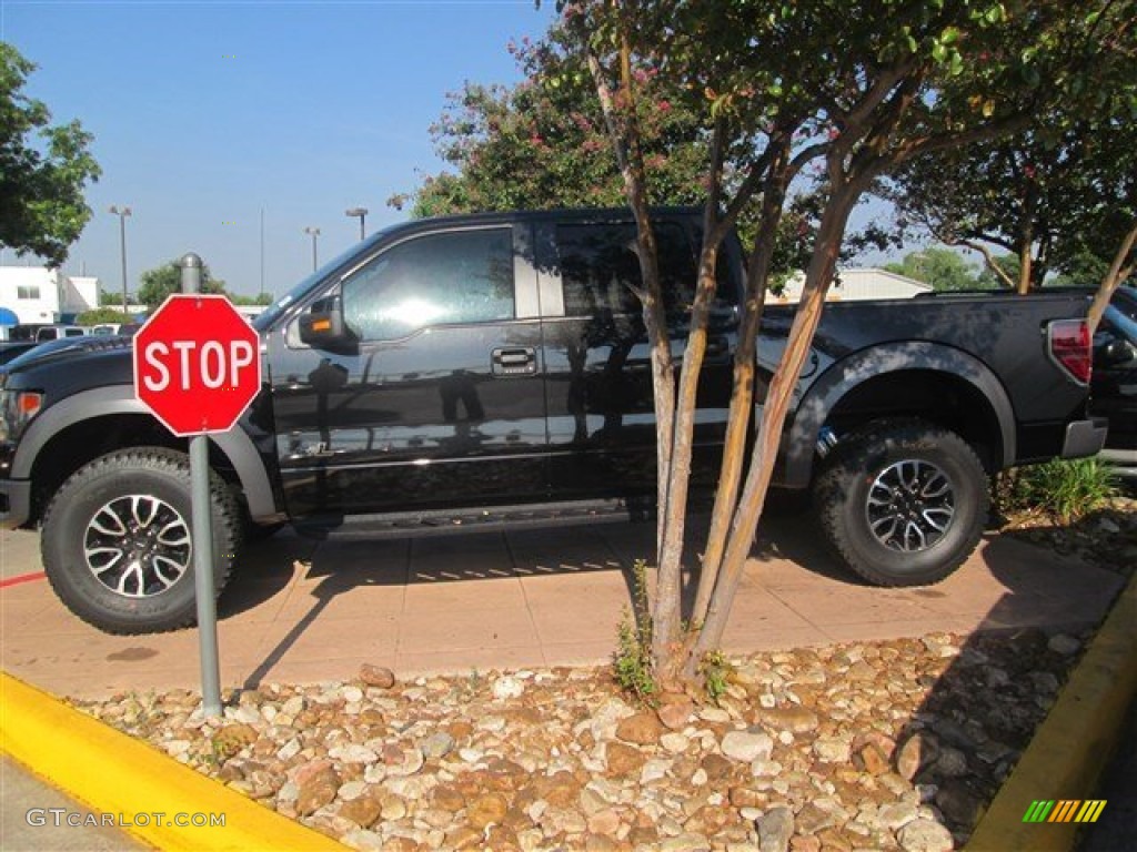 2014 F150 SVT Raptor SuperCrew 4x4 - Tuxedo Black / Raptor Black photo #2