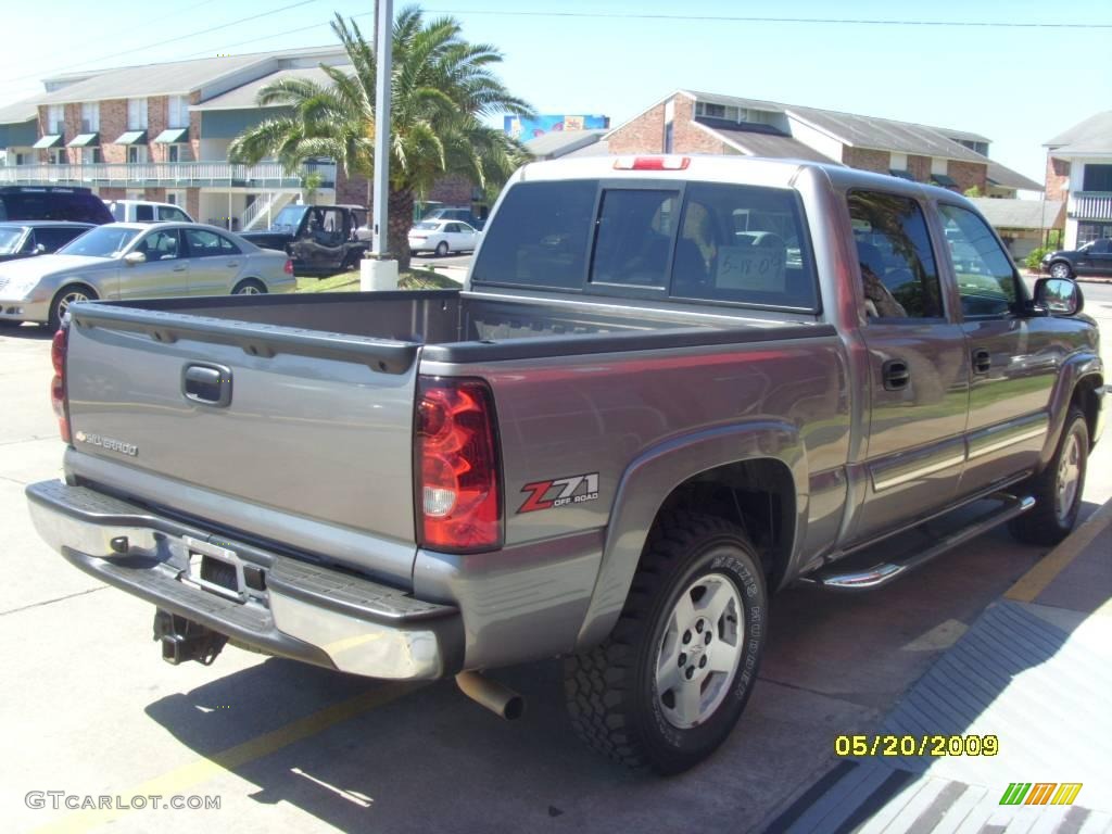 2007 Silverado 1500 Classic LT  Z71 Crew Cab 4x4 - Graystone Metallic / Dark Charcoal photo #4