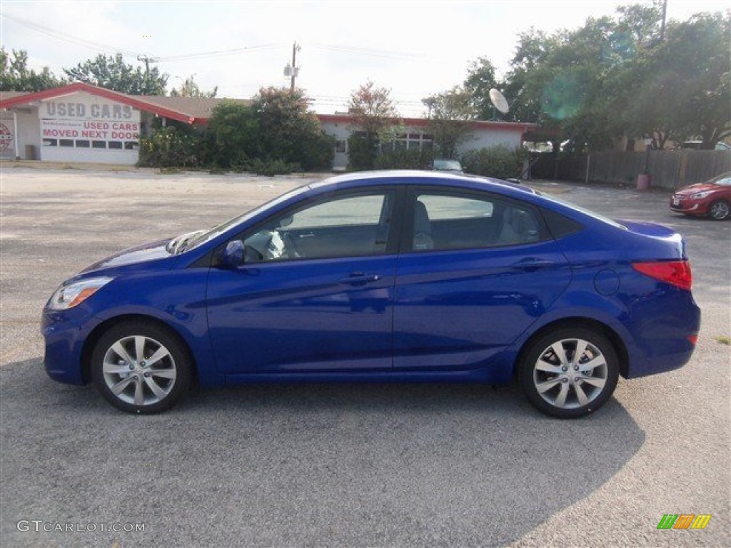 Hyundai accent 2024 2014 blue