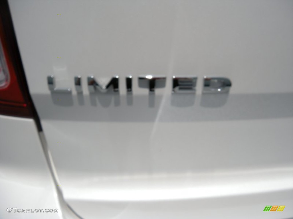 2015 Explorer Limited - White Platinum / Medium Light Stone photo #13