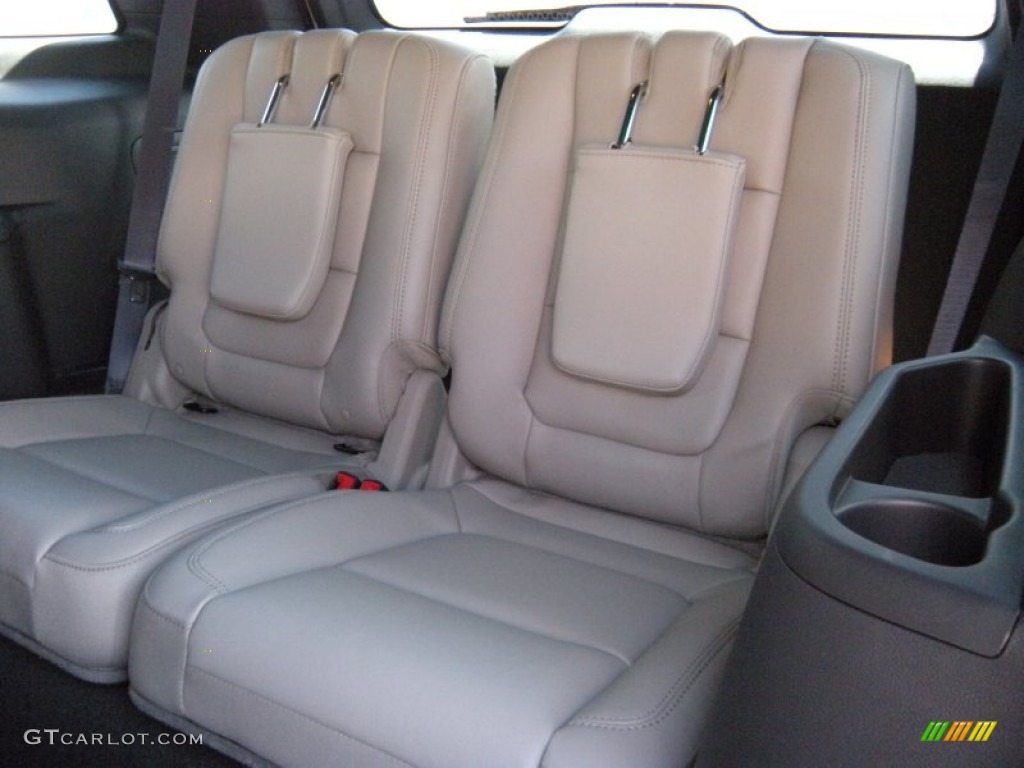 2015 Explorer Limited - White Platinum / Medium Light Stone photo #24