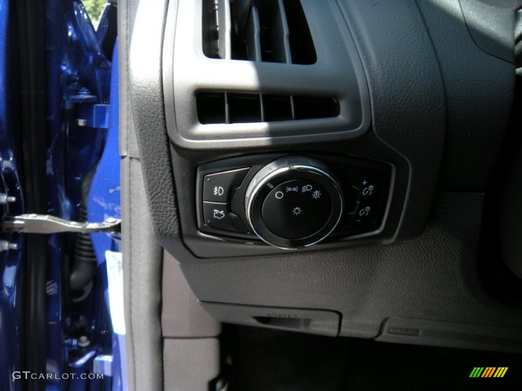2014 Focus SE Hatchback - Performance Blue / Charcoal Black photo #32