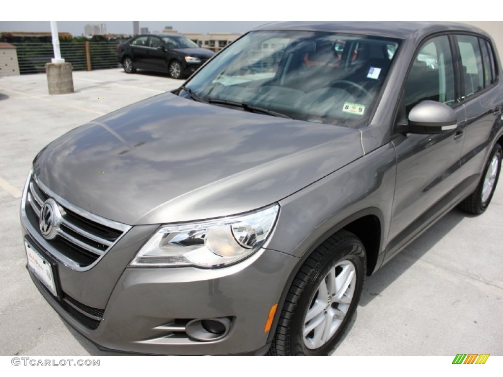 2011 Tiguan S - Alpine Gray Metallic / Clay Gray photo #3