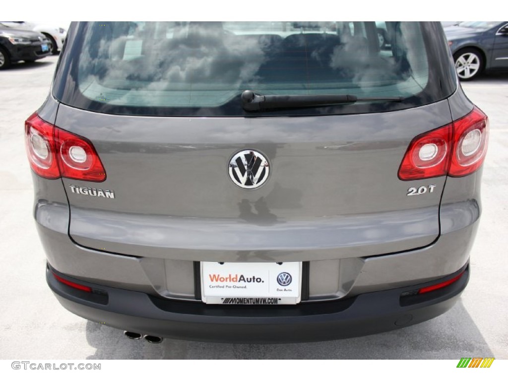 2011 Tiguan S - Alpine Gray Metallic / Clay Gray photo #8