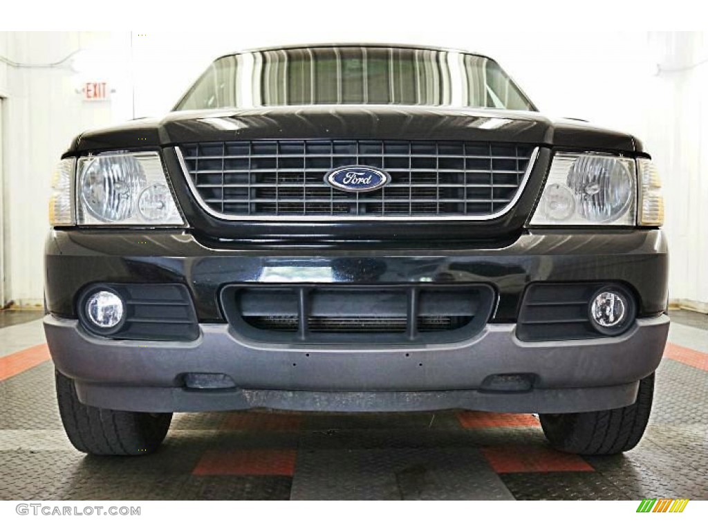 2002 Explorer XLT 4x4 - Black Clearcoat / Graphite photo #3