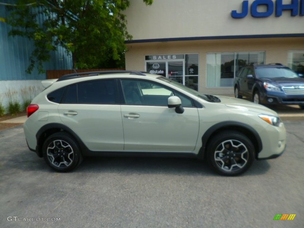 2014 XV Crosstrek 2.0i Limited - Desert Khaki / Black photo #8