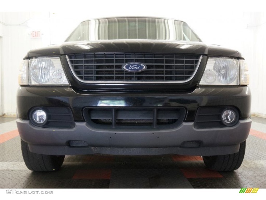 2002 Explorer XLT 4x4 - Black Clearcoat / Graphite photo #11