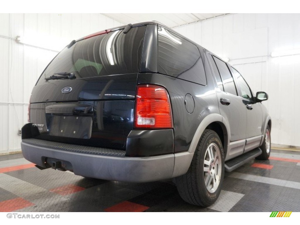 2002 Explorer XLT 4x4 - Black Clearcoat / Graphite photo #14