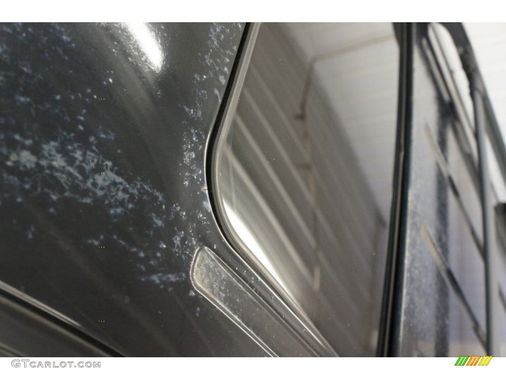 2002 Explorer XLT 4x4 - Black Clearcoat / Graphite photo #66