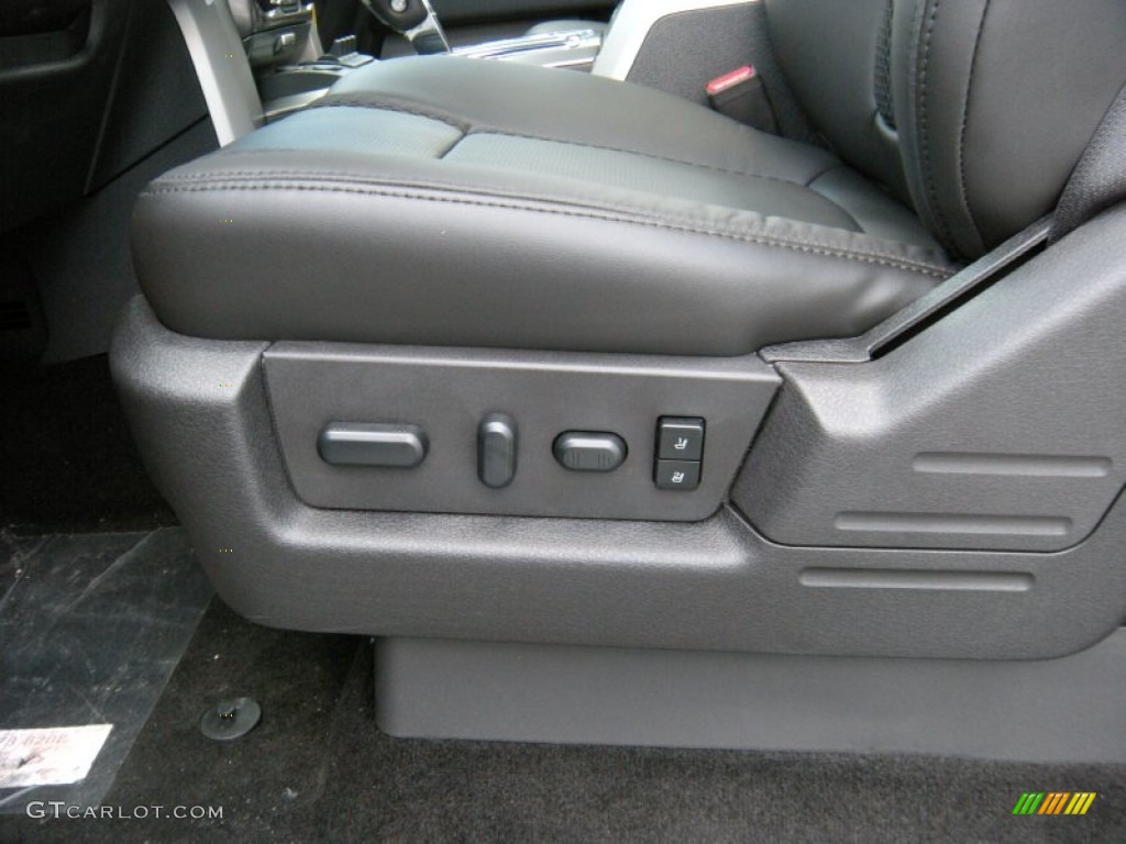 2014 Ford F150 SVT Raptor SuperCrew 4x4 Front Seat Photo #96109303