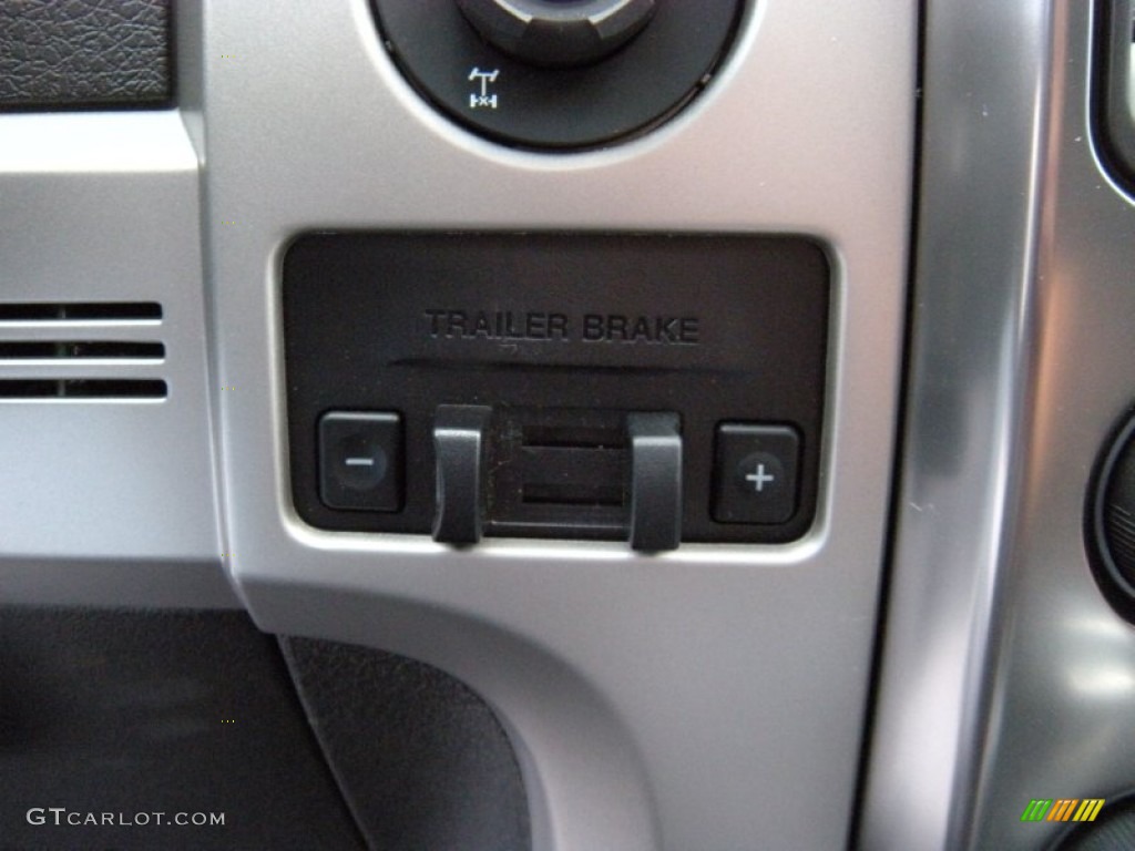 2014 Ford F150 SVT Raptor SuperCrew 4x4 Controls Photo #96109474