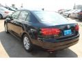 Black - Jetta SE Sedan Photo No. 4