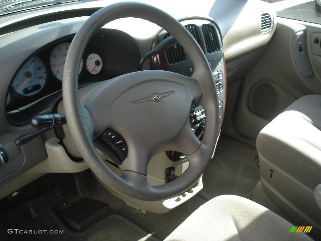 2003 Town & Country LX - Bright Silver Metallic / Taupe photo #7