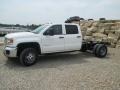 Summit White - Sierra 3500HD Work Truck Crew Cab 4x4 Chassis Photo No. 3