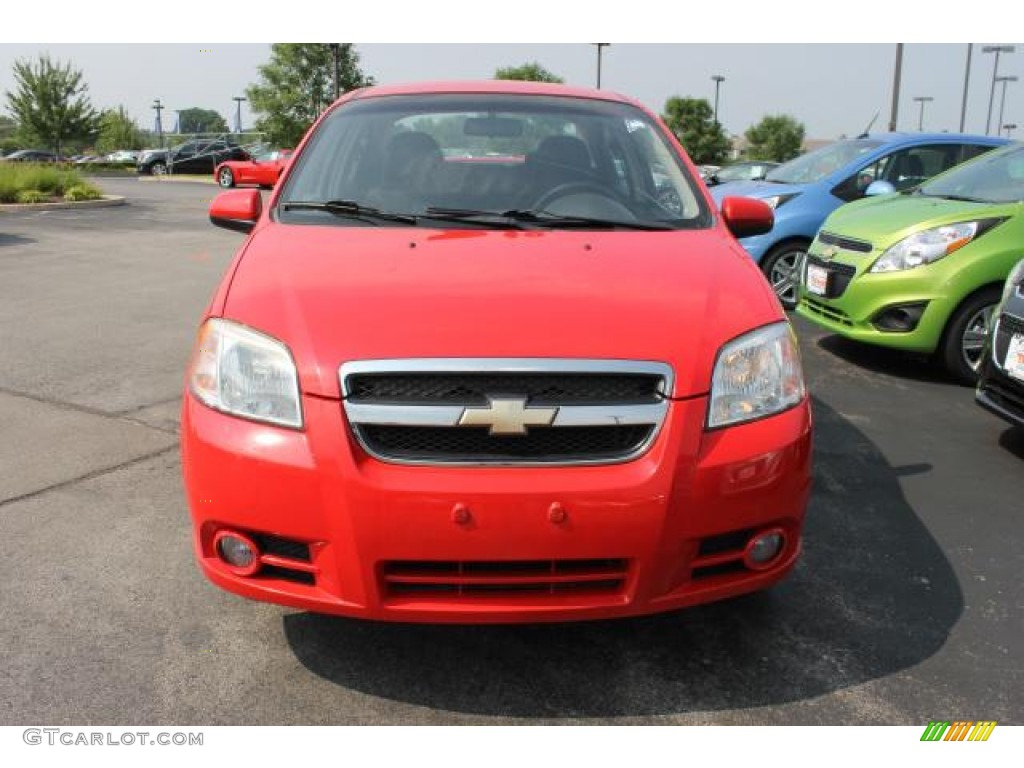 2009 Aveo LT Sedan - Victory Red / Charcoal photo #8