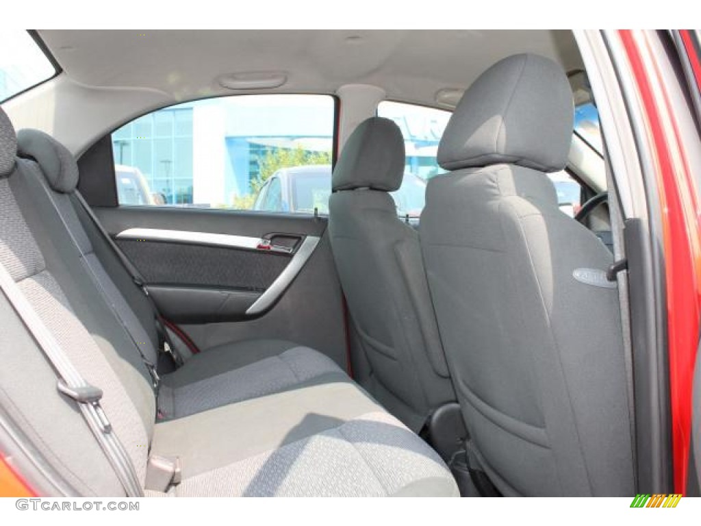2009 Aveo LT Sedan - Victory Red / Charcoal photo #9