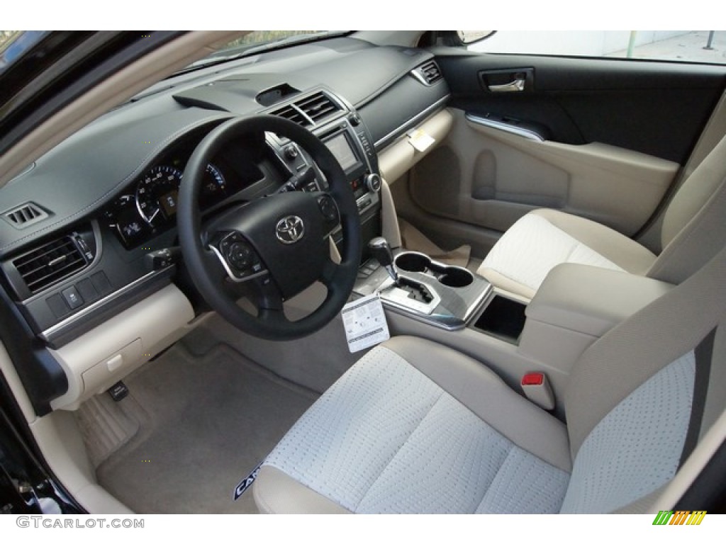 2014 Camry Hybrid LE - Attitude Black Metallic / Ivory photo #5