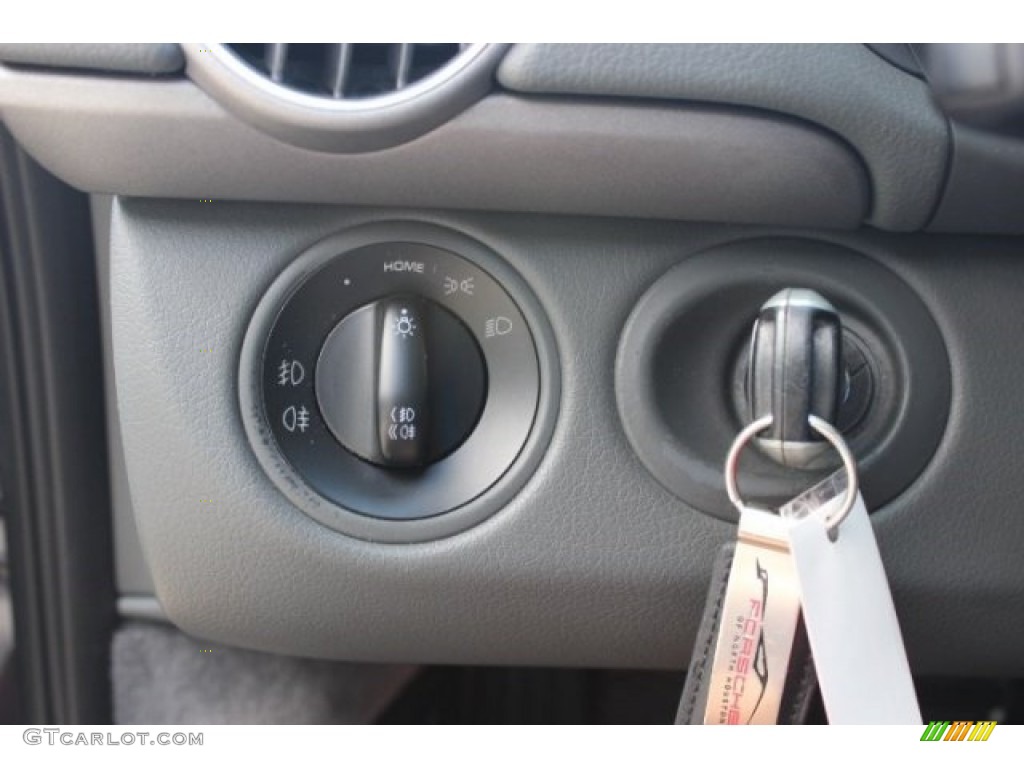 2005 Porsche Boxster Standard Boxster Model Controls Photo #96130307
