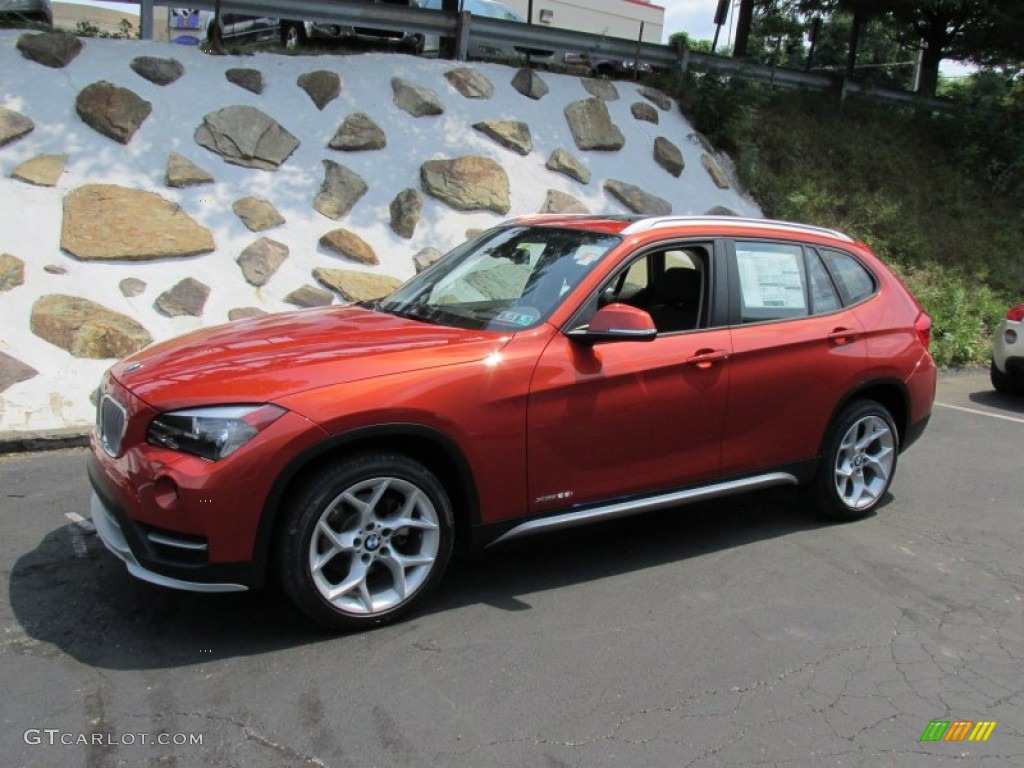 2015 X1 xDrive28i - Valencia Orange / Black photo #1