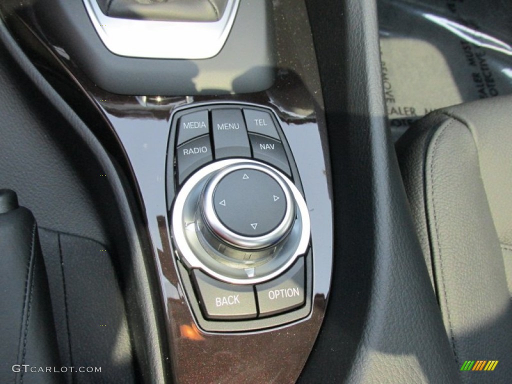 2015 BMW X1 xDrive28i Controls Photo #96133911