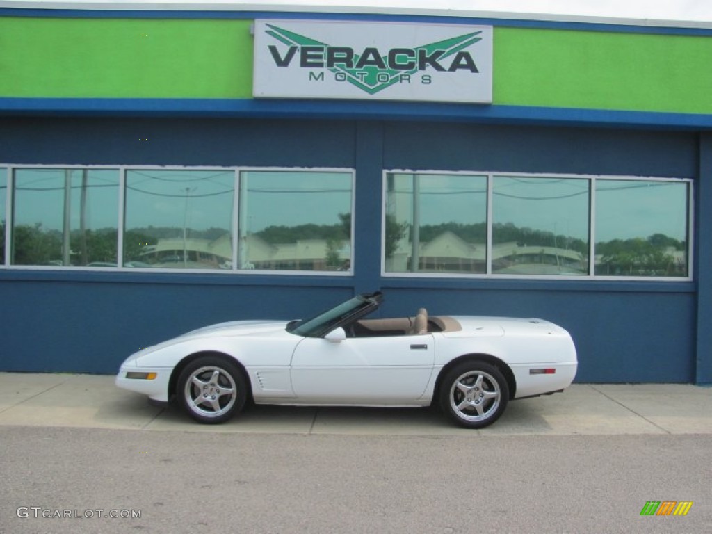 Arctic White Chevrolet Corvette