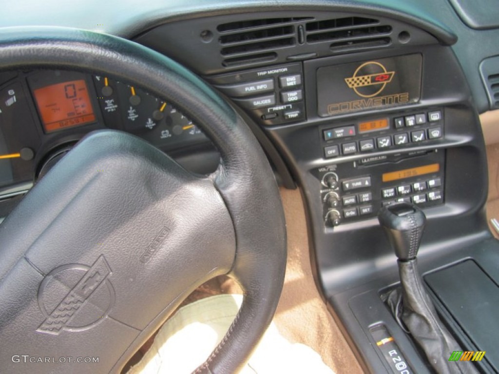 1996 Chevrolet Corvette Convertible Controls Photo #96134801