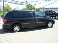 2007 Brilliant Black Crystal Pearl Chrysler Town & Country Limited  photo #7